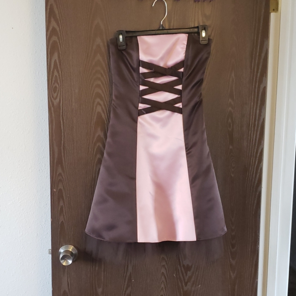 Any item from my closet with a🌹is 5 for $20! Formal sexy dress